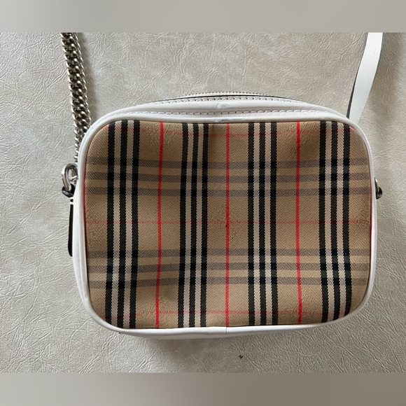 🤍🤍🤎Burberry Check Link Camera Bag 🤎🤍🤍 - Picture 3 of 14